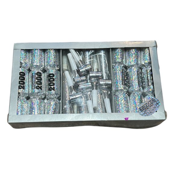 Y2K New Year’s Eve Crackers & Party Horns Set Silver Sparkle Year 2000 Theme New - Picture 1 of 6